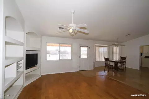 1611 E Maddock Rd, Phoenix, AZ 85086 photo 3