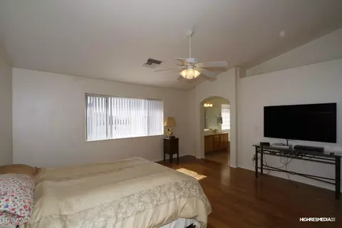 1611 E Maddock Rd, Phoenix, AZ 85086 photo 10