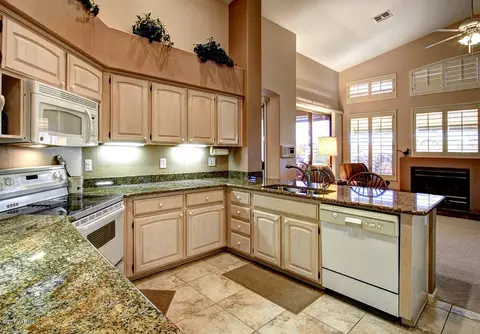 6525 E Viewmont Dr, Mesa, AZ 85215 photo 3