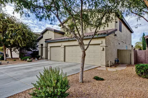 1670 E Tradewind Ct, Gilbert, AZ 85234 photo 3