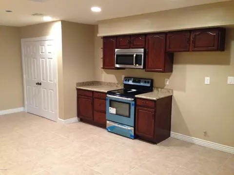 711 E South Mountain Ave, Phoenix, AZ 85042 photo 10