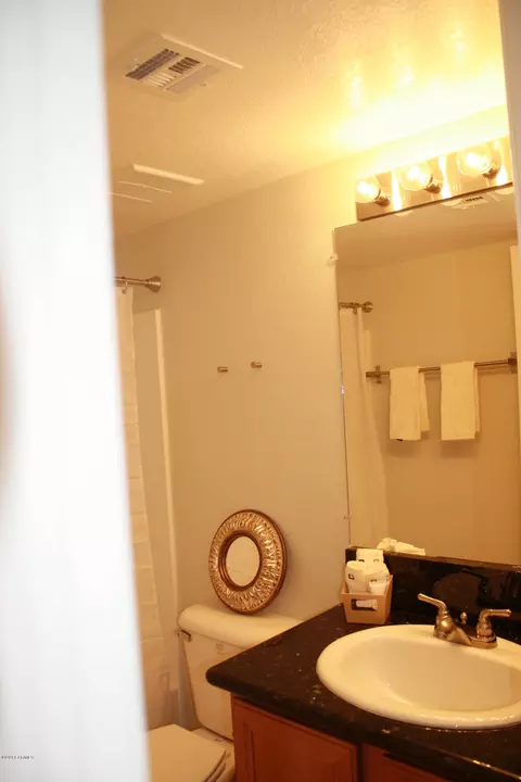 740 W Elm St #237, Phoenix, AZ 85013 photo 8