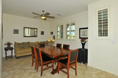 3845 E Branham Ln, Phoenix, AZ 85042 photo 4