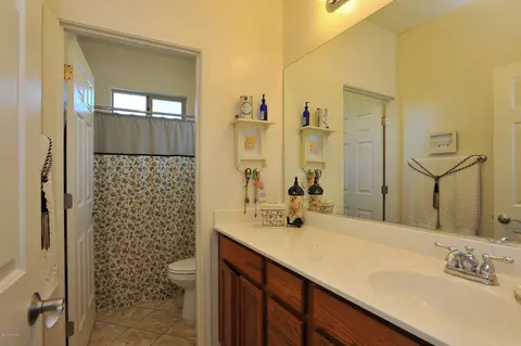 3845 E Branham Ln, Phoenix, AZ 85042 photo 20