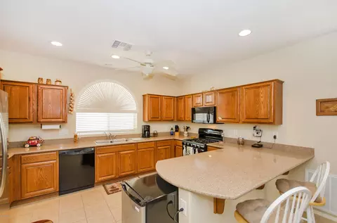 4685 E Rakestraw Ln, Gilbert, AZ 85298 photo 10