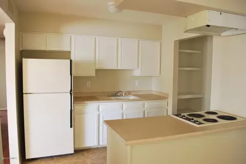 327 N 85th Pl, Mesa, AZ 85207 photo 3