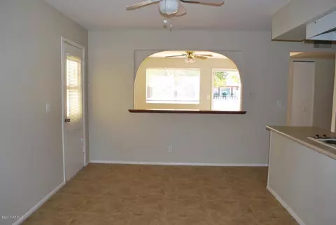 327 N 85th Pl, Mesa, AZ 85207 photo 4