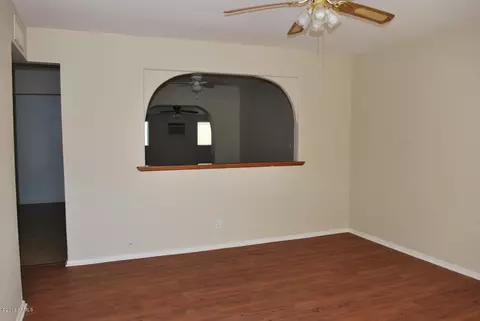 327 N 85th Pl, Mesa, AZ 85207 photo 2