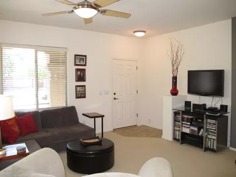 4568 E Del Rio St, Gilbert, AZ 85295 photo 4