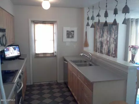 1015 E Concorda Dr, Tempe, AZ 85282 photo 7