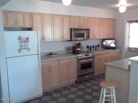 1015 E Concorda Dr, Tempe, AZ 85282 photo 6