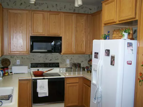 264 E Ashurst Dr, Phoenix, AZ 85048 photo 3