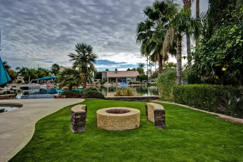 1831 E Monarch Bay Dr, Gilbert, AZ 85234 photo 6