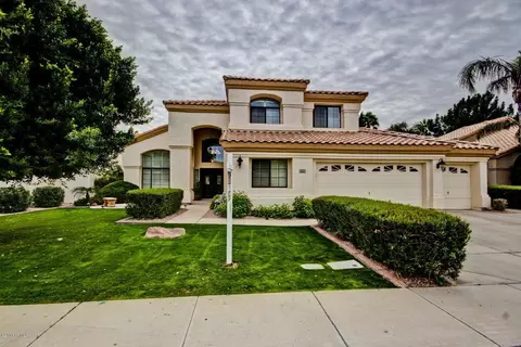 1831 E Monarch Bay Dr, Gilbert, AZ 85234 photo 2