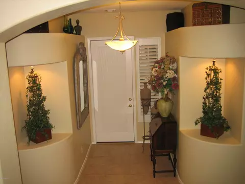 9332 E Grandview St, Mesa, AZ 85207 photo 6