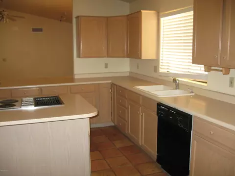 2815 Evans Dr, Phoenix, AZ 85032 photo 10