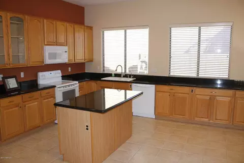 10233 E Posada Ave, Mesa, AZ 85212 photo 9