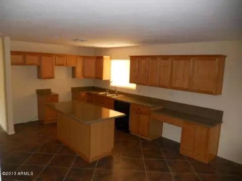 915 W Frontier St, Apache Junction, AZ 85120 photo 6