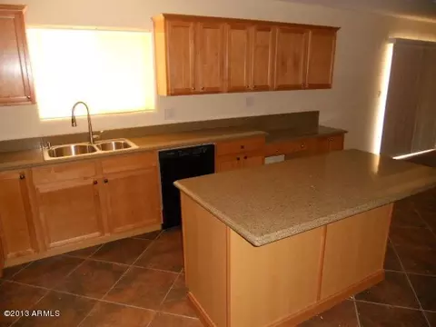 915 W Frontier St, Apache Junction, AZ 85120 photo 5