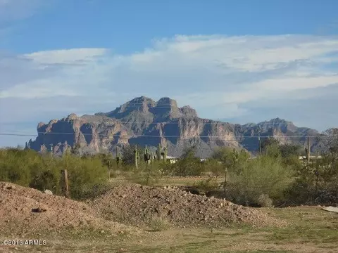915 W Frontier St, Apache Junction, AZ 85120 photo 3