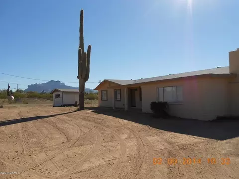915 W Frontier St, Apache Junction, AZ 85120 photo 4