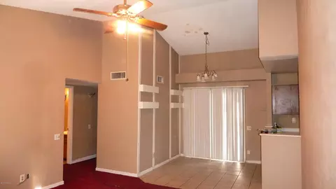 7027 S 40th Pl, Phoenix, AZ 85042 photo 3