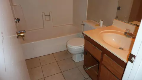 7027 S 40th Pl, Phoenix, AZ 85042 photo 8