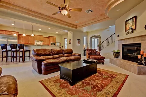 3934 E Patrick Ln, Phoenix, AZ 85050 photo 17