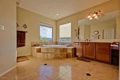 3934 E Patrick Ln, Phoenix, AZ 85050 photo 28