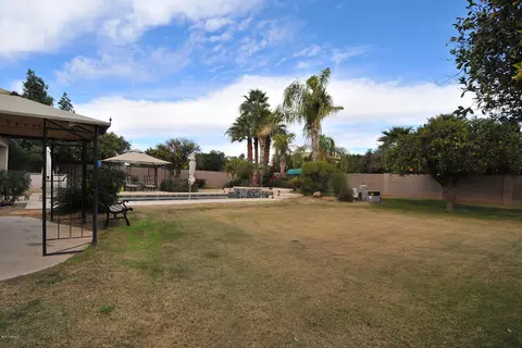 4042 E Fox St, Mesa, AZ 85205 photo 3