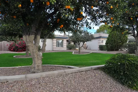4042 E Fox St, Mesa, AZ 85205 photo 1