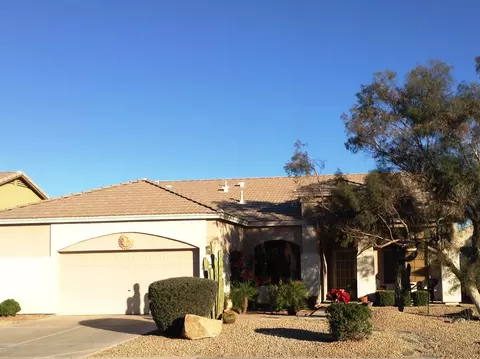 216 E Smoke Tree Rd, Gilbert, AZ 85296 photo 1
