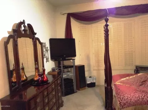 216 E Smoke Tree Rd, Gilbert, AZ 85296 photo 5