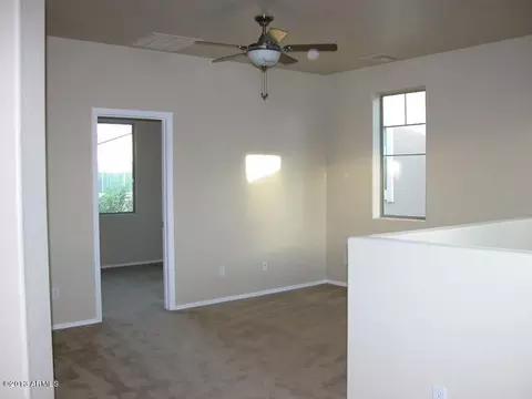 3085 S Lois Ln, Gilbert, AZ 85295 photo 8