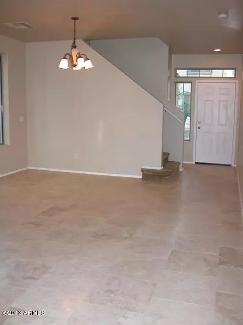 3085 S Lois Ln, Gilbert, AZ 85295 photo 5