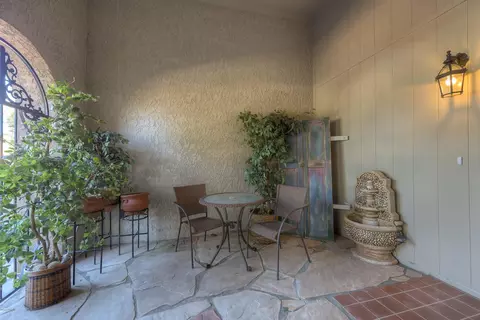 4633 E Sunrise Dr, Phoenix, AZ 85044 photo 3