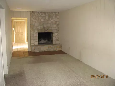 4927 E Piccadilly Rd, Phoenix, AZ 85018 photo 2