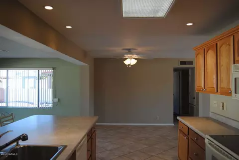 5044 Escondido Ave, Mesa, AZ 85206 photo 9
