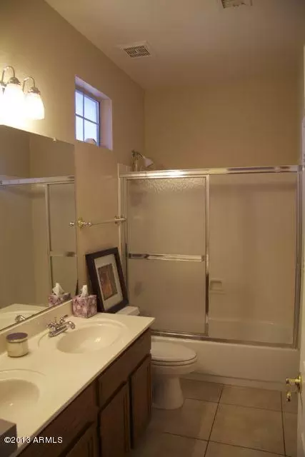 325 W Smoke Tree Rd, Gilbert, AZ 85233 photo 37