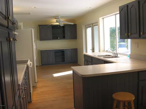 2823 E Beryl Ave, Phoenix, AZ 85028 photo 9