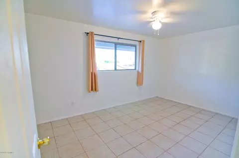1223 E Mercer Ln, Phoenix, AZ 85020 photo 9