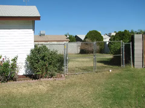 8506 W Fairmount Ave, Phoenix, AZ 85037 photo 2