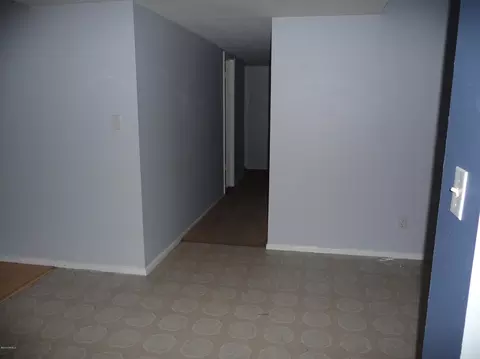 3702 E Shaw Butte Dr, Phoenix, AZ 85028 photo 5
