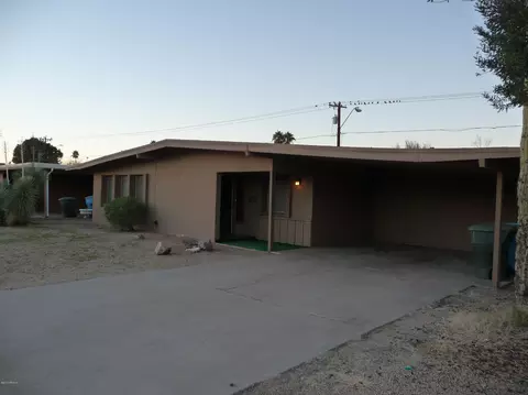 3702 E Shaw Butte Dr, Phoenix, AZ 85028 photo 2