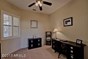 4830 E Robin Ln, Phoenix, AZ 85054 photo 20