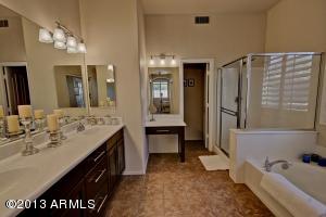4830 E Robin Ln, Phoenix, AZ 85054 photo 27