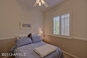 4830 E Robin Ln, Phoenix, AZ 85054 photo 33