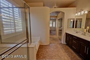 4830 E Robin Ln, Phoenix, AZ 85054 photo 28