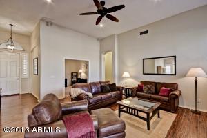4830 E Robin Ln, Phoenix, AZ 85054 photo 5