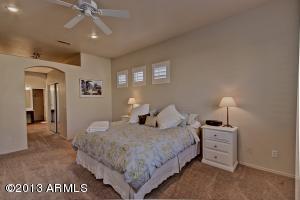 4830 E Robin Ln, Phoenix, AZ 85054 photo 24